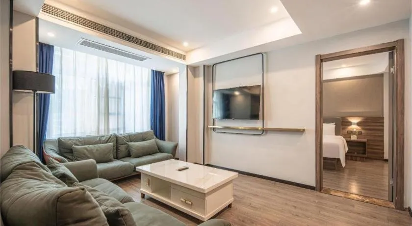 Bed in 7 Days Inn Yingshang Lanxing Building Materials Market