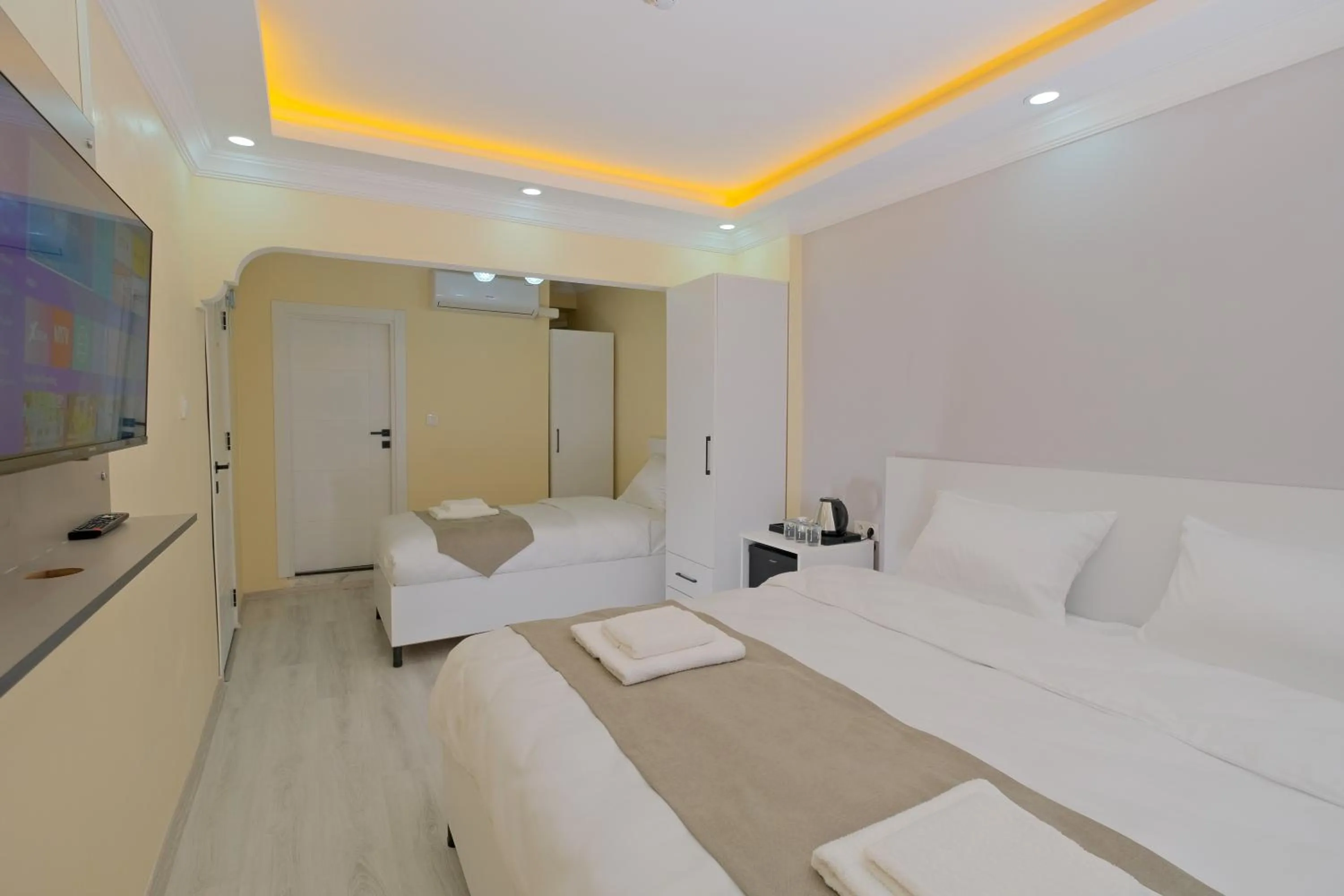 Bed in Lucky Hotel İstanbul