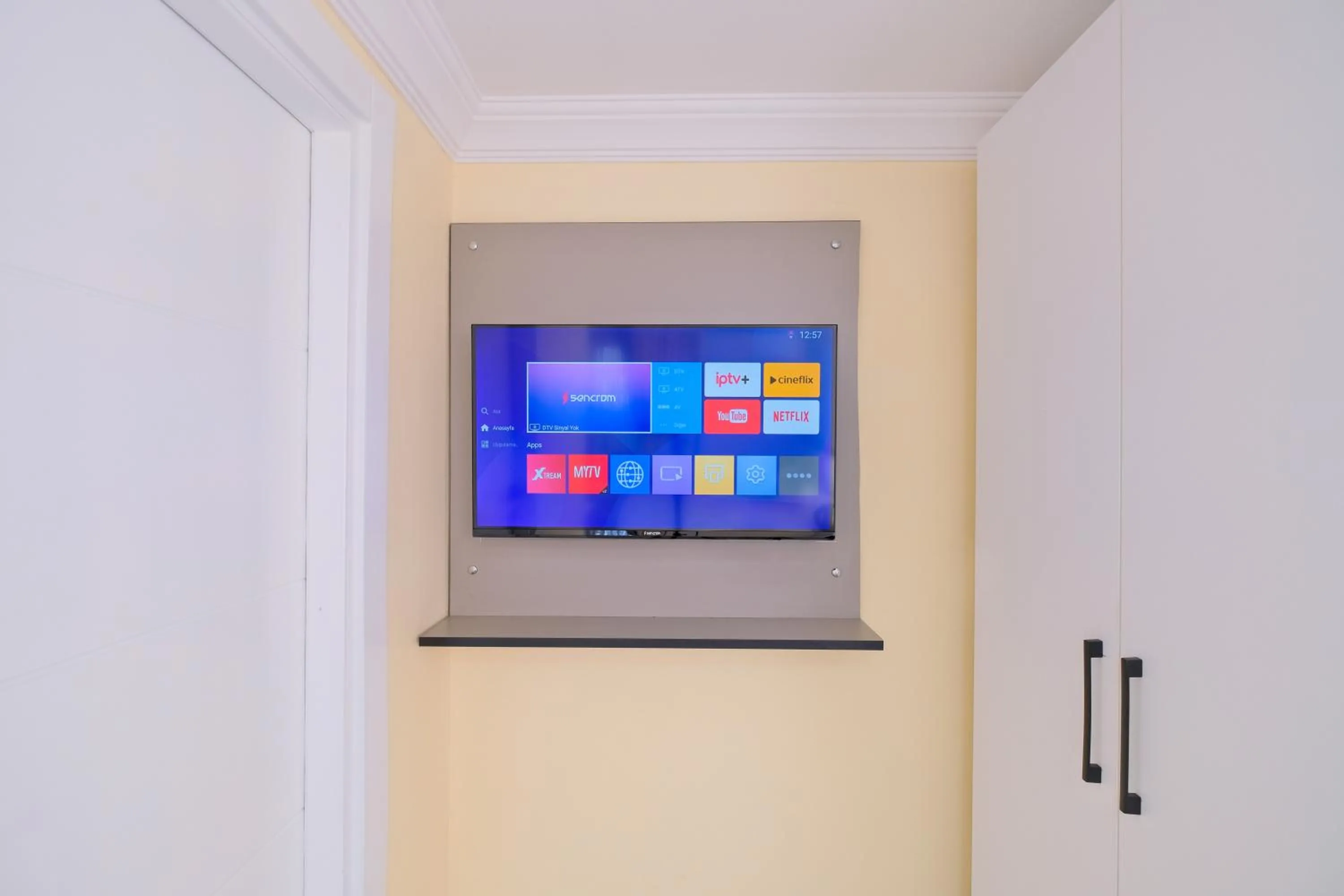 TV and multimedia in Lucky Hotel İstanbul