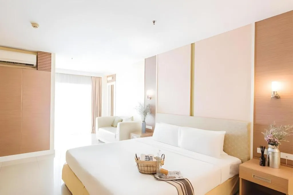 Bed in Clef Hotel Bangkok