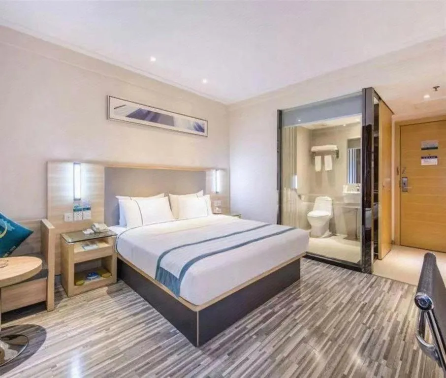 Bed in City Comfort Inn Zhongshan Lihe Square Walmart Branch