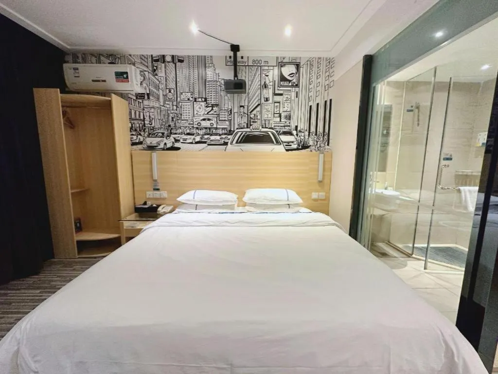 Bed in City Comfort Inn Zhongshan Lihe Square Walmart Branch