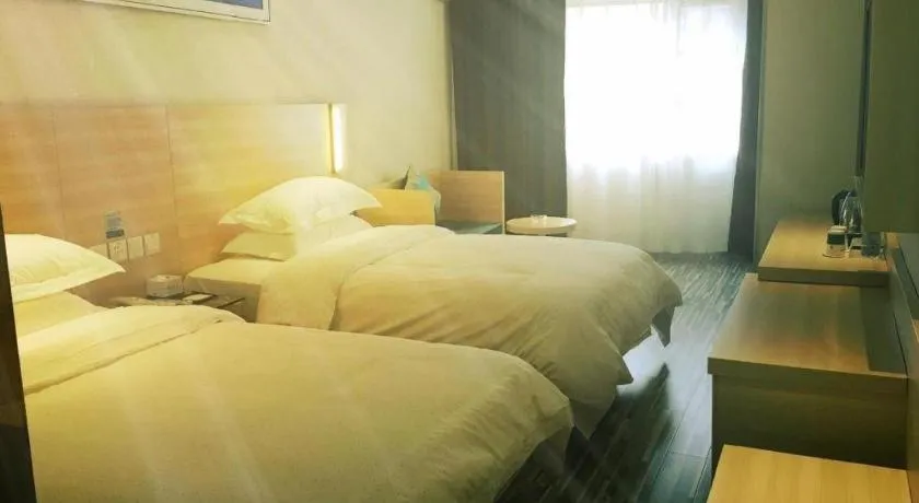 Bed in City Comfort Inn Zhongshan Lihe Square Walmart Branch