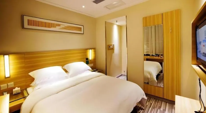 Bed in City Comfort Inn Zhongshan Lihe Square Walmart Branch