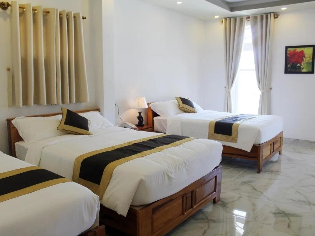 Bed in Hong Mai Hotel Nha Trang