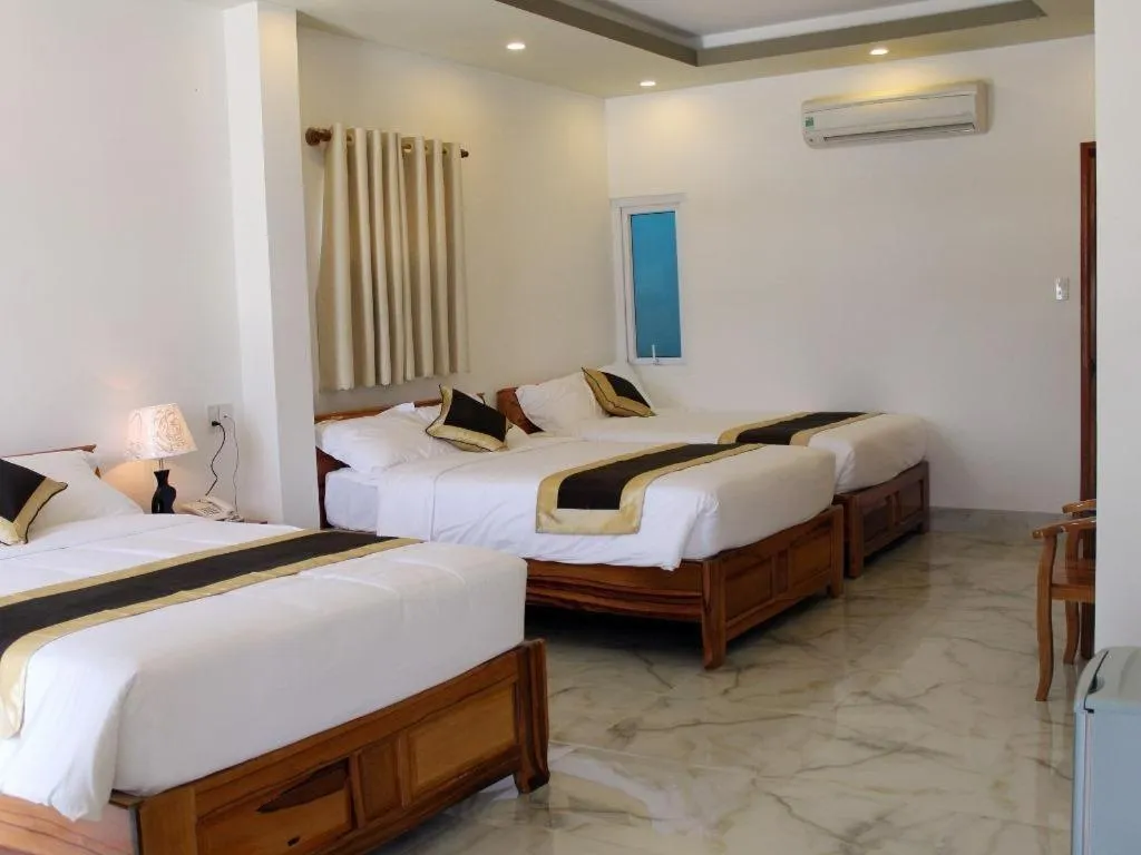 Bed in Hong Mai Hotel Nha Trang