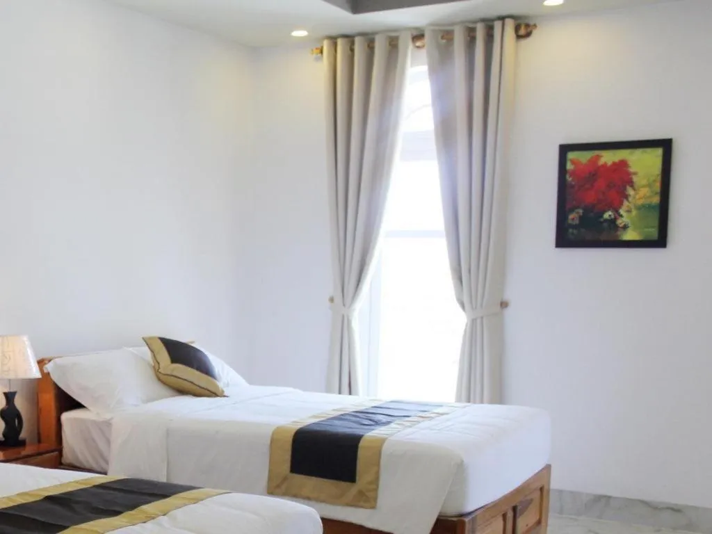 Bed in Hong Mai Hotel Nha Trang