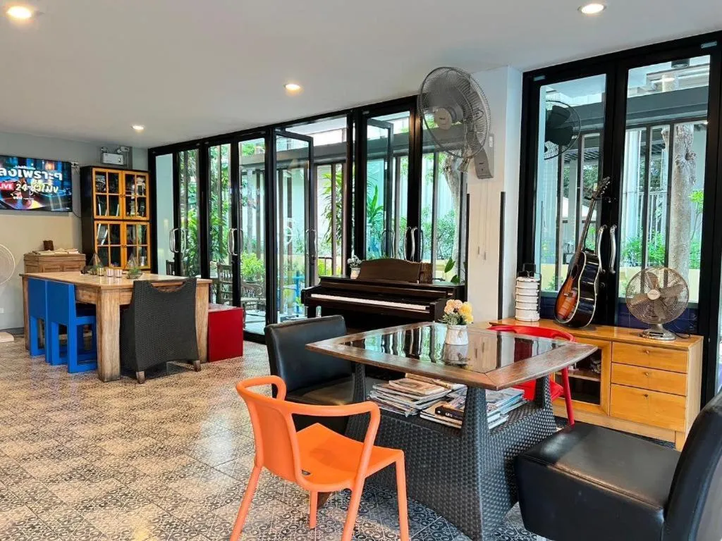 BB House Mini Suite Hotel