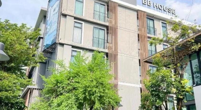 BB House Mini Suite Hotel