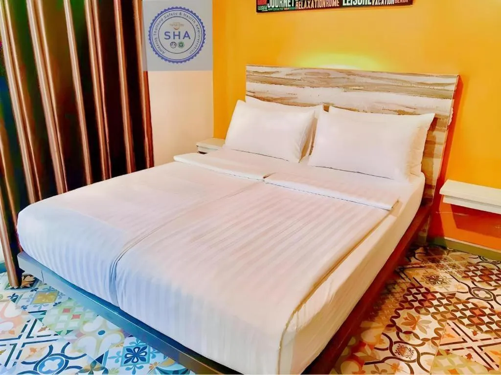 Bed in BB House Mini Suite Hotel