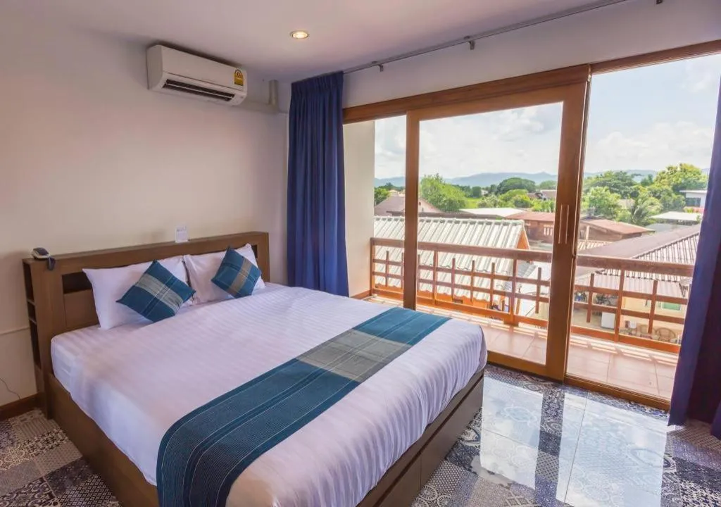 Bed in The Indigo House Phrae