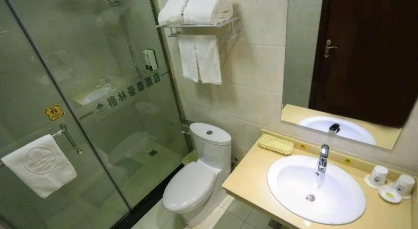 GreenTree Inn Shandong Yuncheng Ximen Street Songjiang Kung Fu School Business Hotel