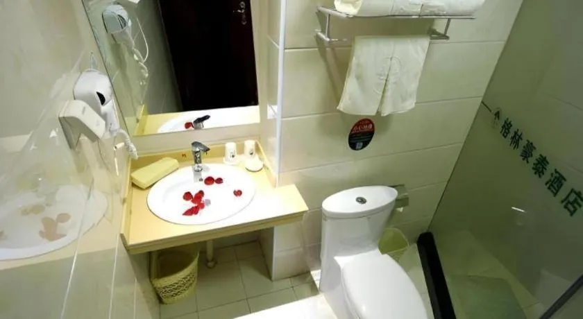 GreenTree Inn Shandong Yuncheng Ximen Street Songjiang Kung Fu School Business Hotel