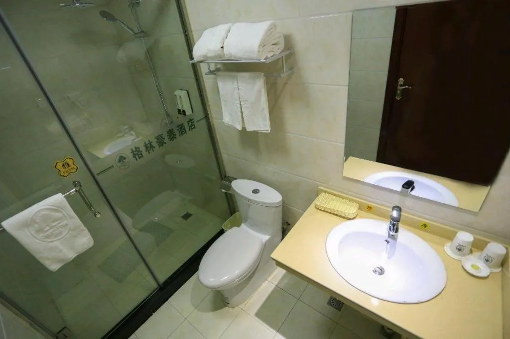 GreenTree Inn Shandong Yuncheng Ximen Street Songjiang Kung Fu School Business Hotel