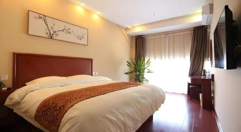 Bed in GreenTree Inn Shandong Yuncheng Ximen Street Songjiang Kung Fu School Business Hotel