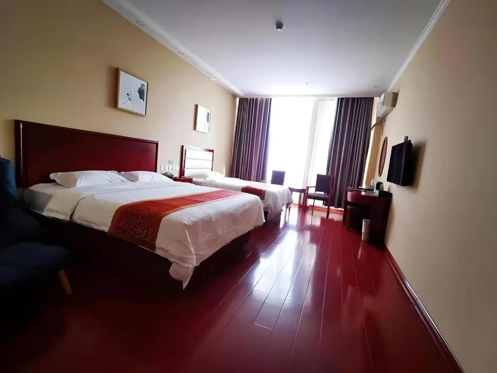 Bed in GreenTree Inn Shandong Yuncheng Ximen Street Songjiang Kung Fu School Business Hotel
