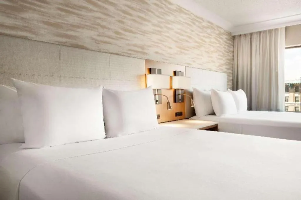 Bed in Hotel Baltimore Downtown-Inner Harbor