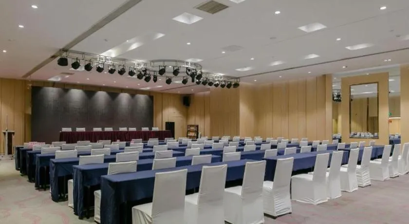 Yongzhou Chuang Fa Cheng XiaoXiangYi Hotel