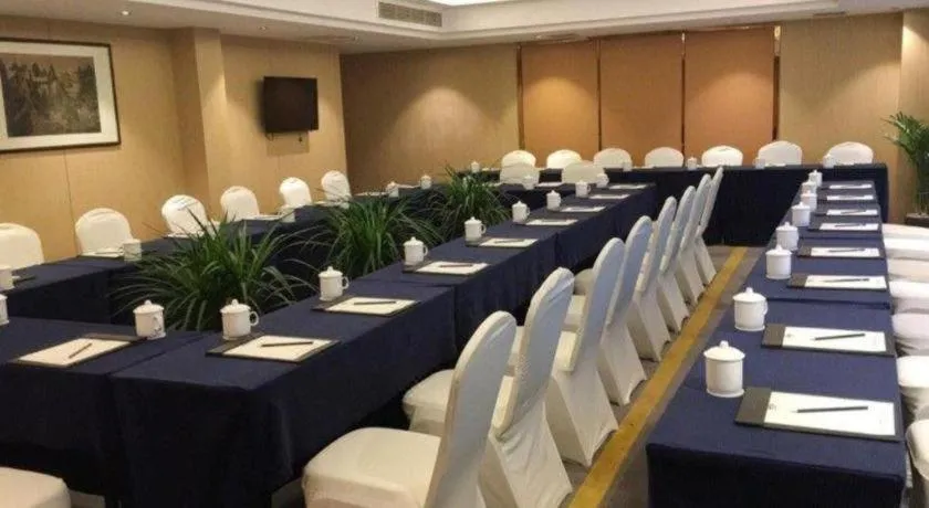 Yongzhou Chuang Fa Cheng XiaoXiangYi Hotel