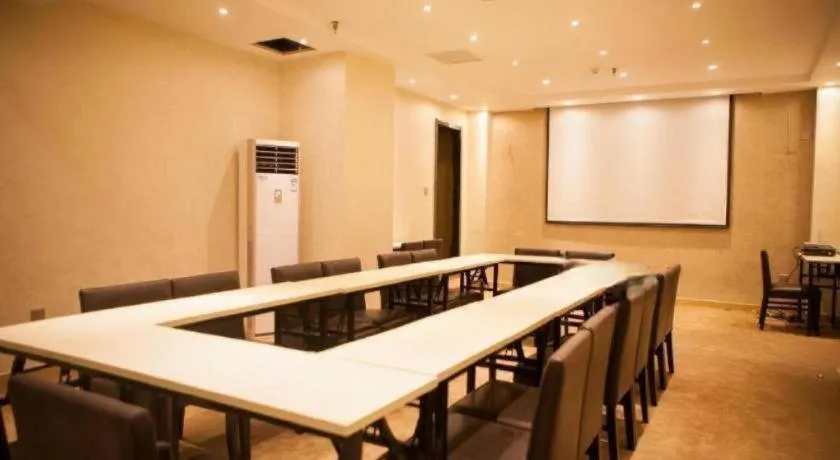 Lavande Hotel Yantai Train Station Branch