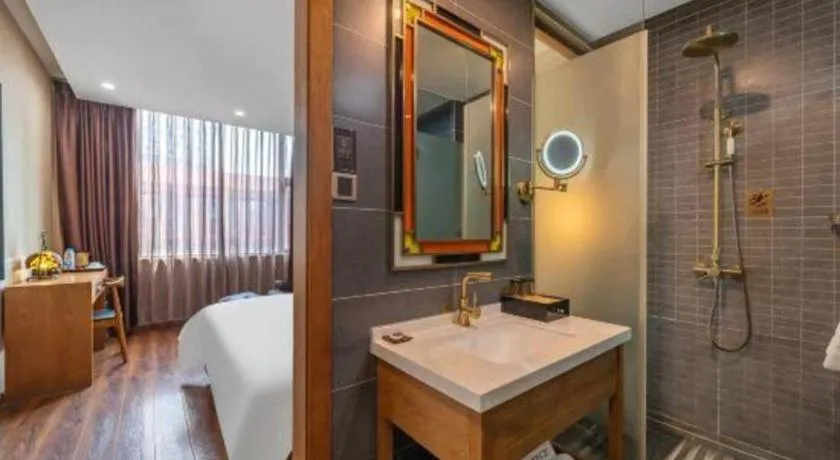 James Joyce Coffetel Wuxi Taihu Square Subway Station Branch