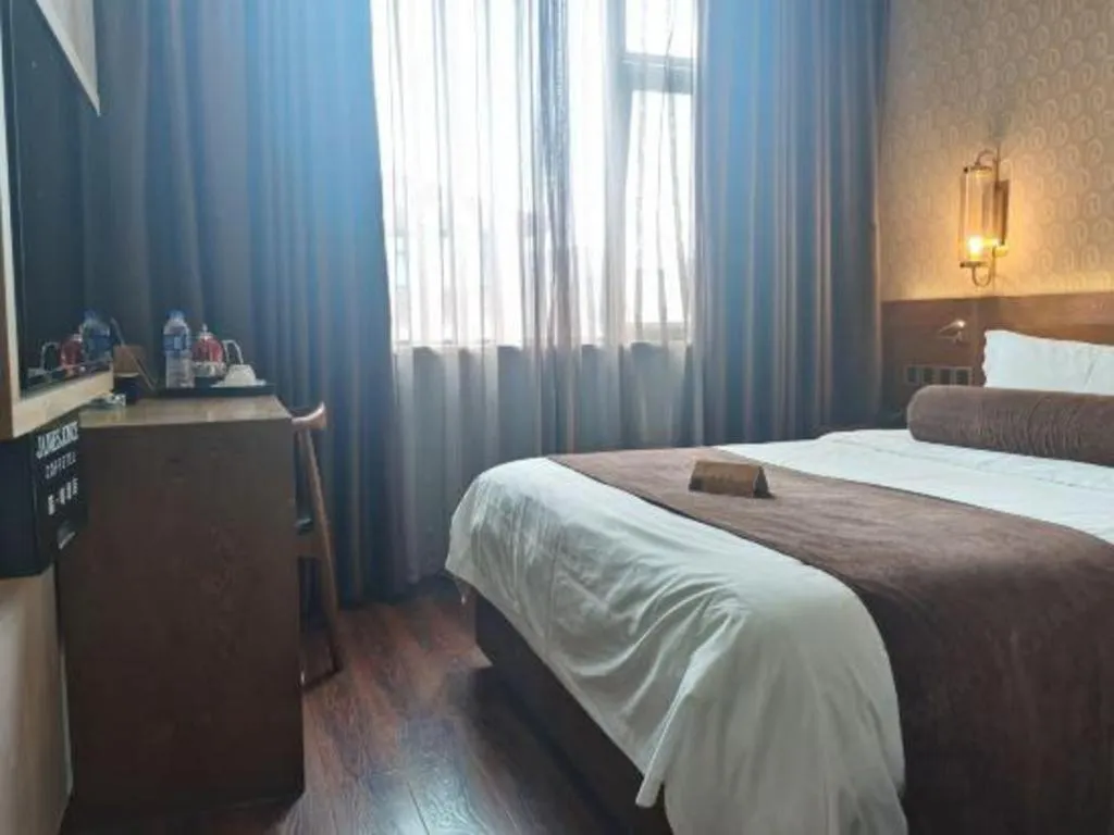 Bed in James Joyce Coffetel Wuxi Taihu Square Subway Station Branch