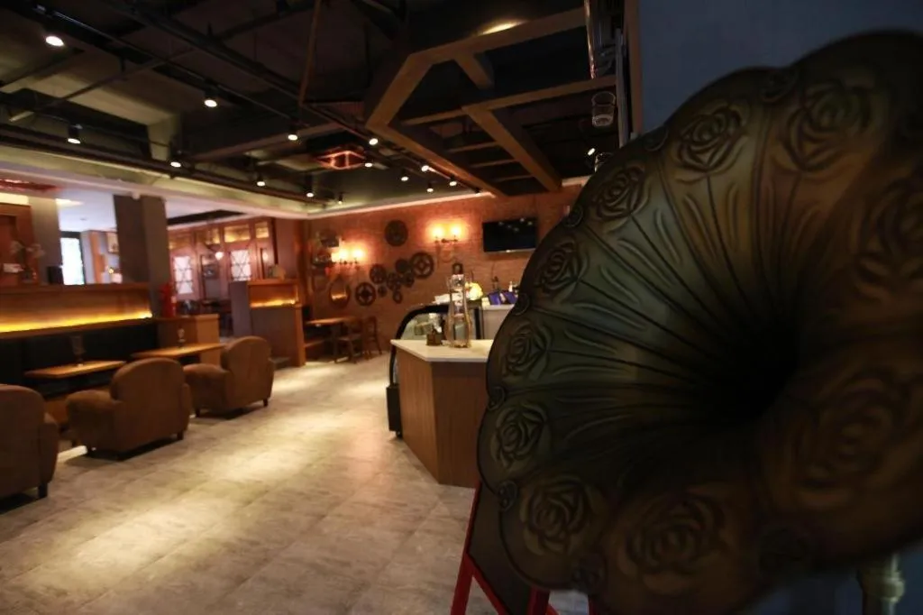 James Joyce Coffetel Wuxi Taihu Square Subway Station Branch