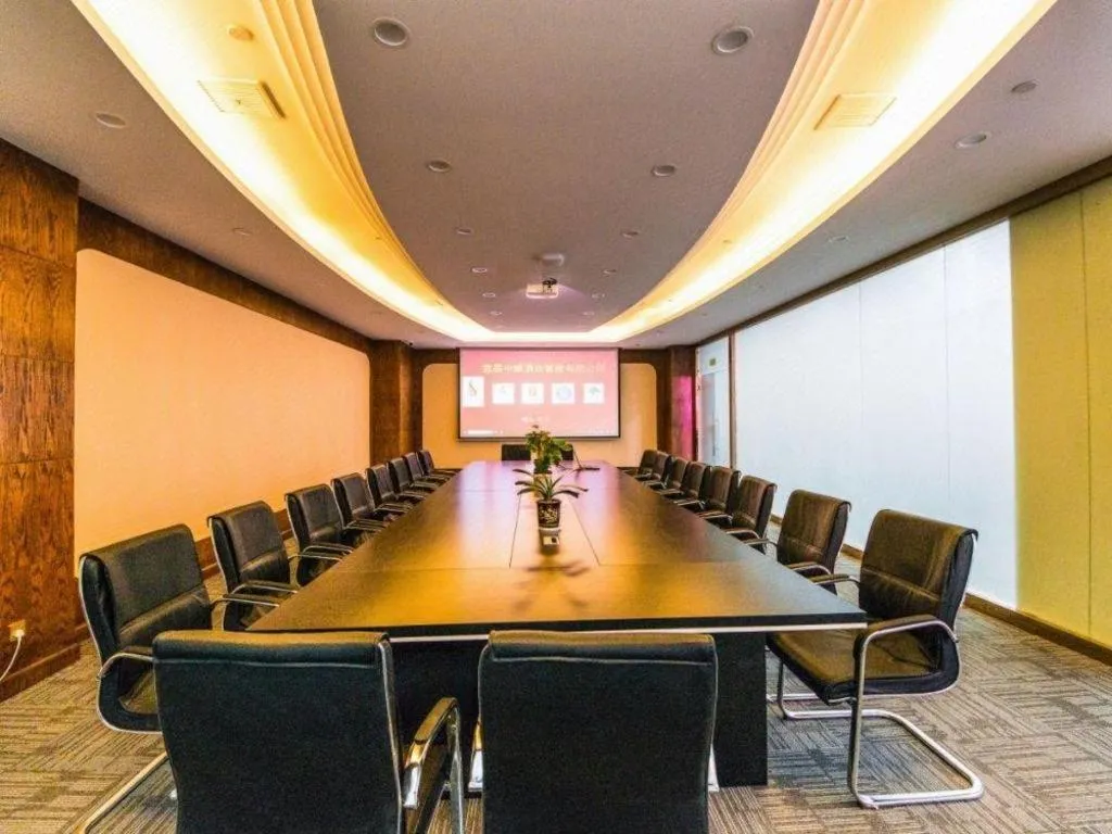 Lavande Hotel Yichang Railway East Station Branch