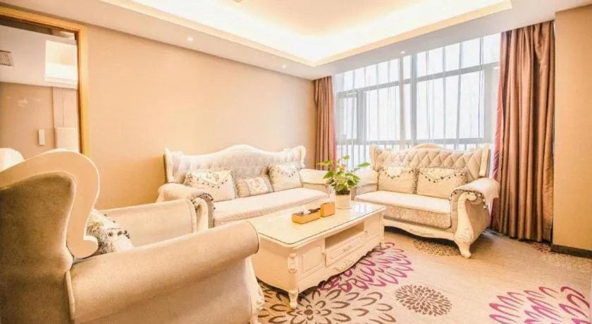 Lavande Hotel Yichang Railway East Station Branch