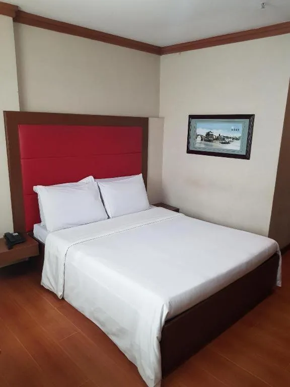 Bed in Chocolate and Berries Hotel