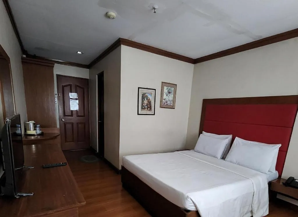 Bed in Chocolate and Berries Hotel