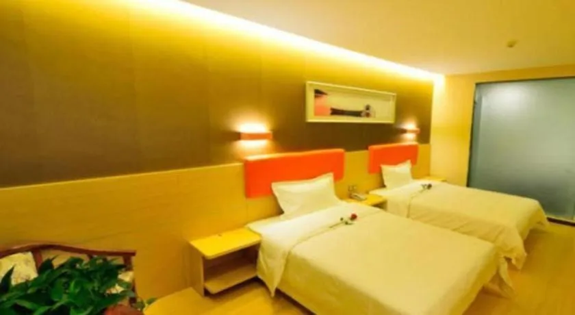 7 Days Premium Shihezi Youxie Plaza Jun Ken Museum