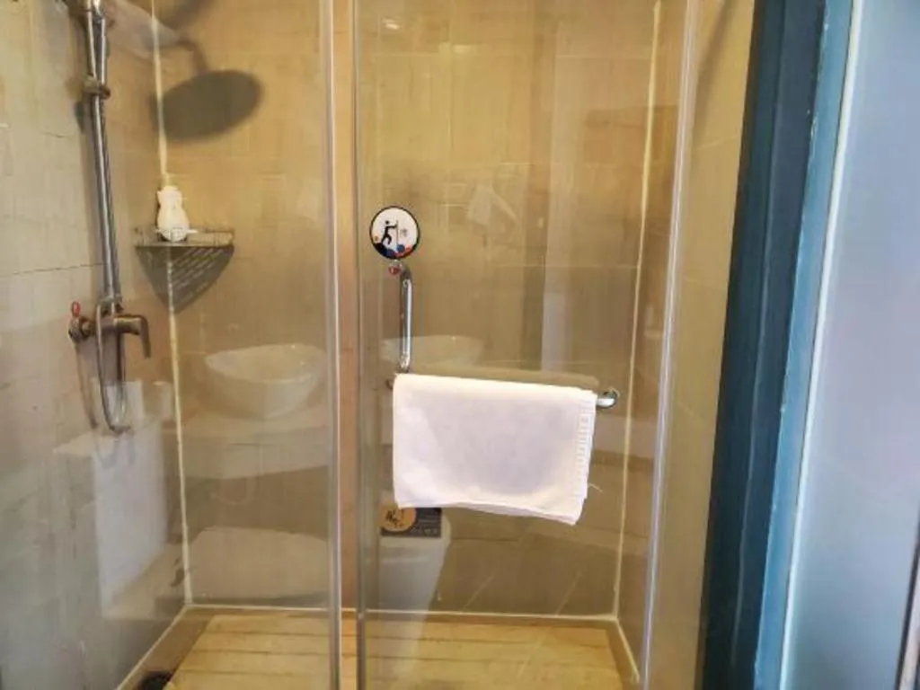 7 Days Premium Shihezi Youxie Plaza Jun Ken Museum