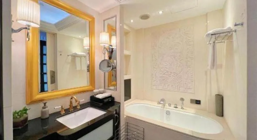 Tongxiang Inspirock Hotel