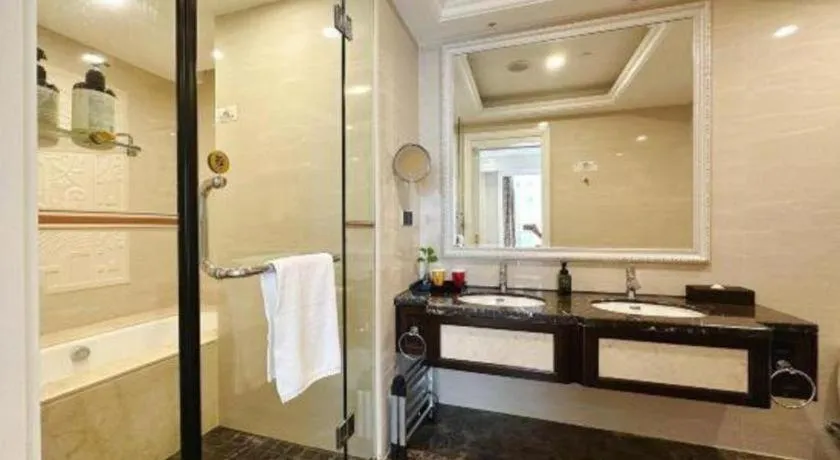 Tongxiang Inspirock Hotel