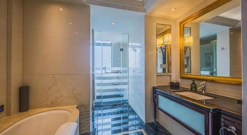 Tongxiang Inspirock Hotel