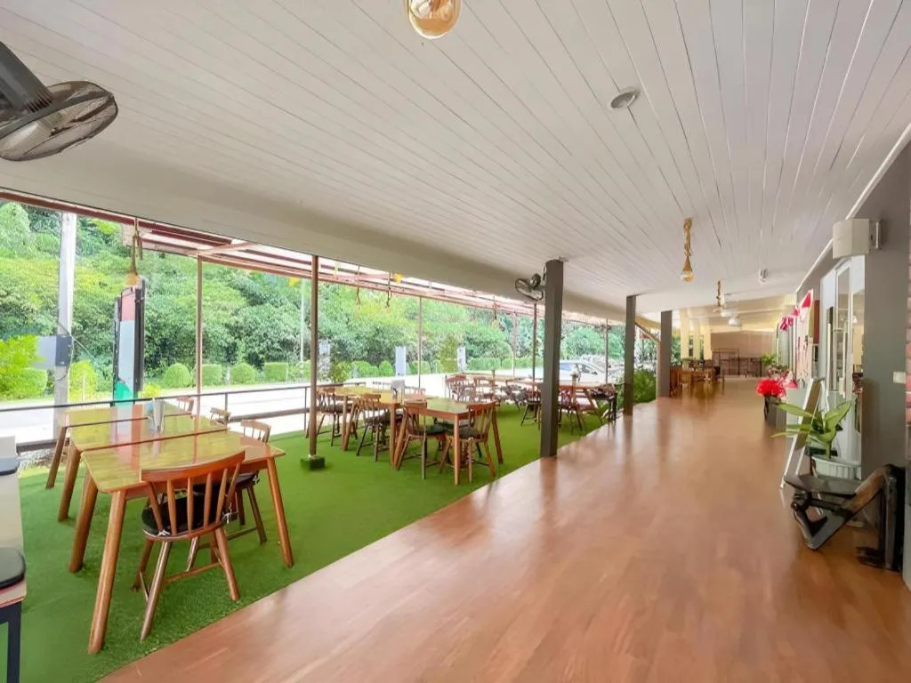 Royal Hill Satun Hotel