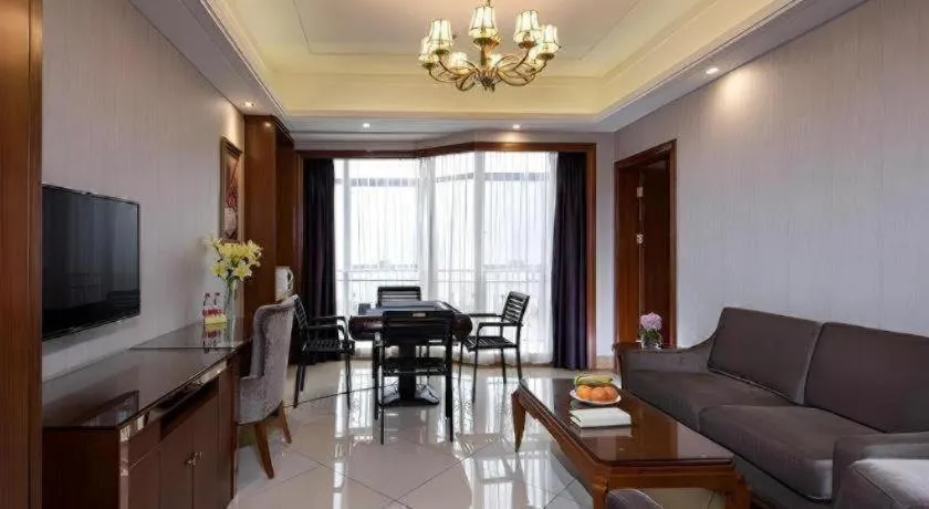 Vienna International Hotel Nanning Railway Station Mingxiu Road Metro Station