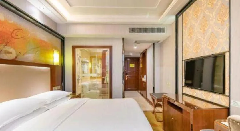 Bed in Vienna International Hotel Nanning Railway Station Mingxiu Road Metro Station