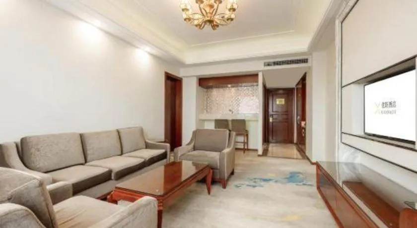 Vienna International Hotel Nanning Railway Station Mingxiu Road Metro Station