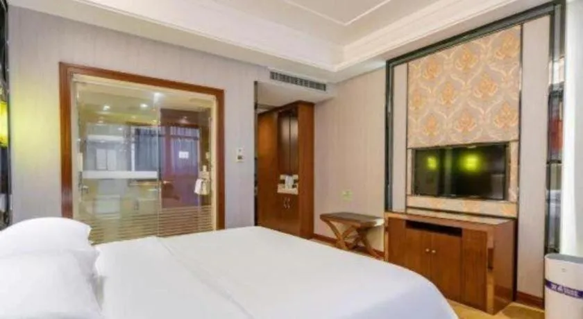 Bed in Vienna International Hotel Nanning Railway Station Mingxiu Road Metro Station