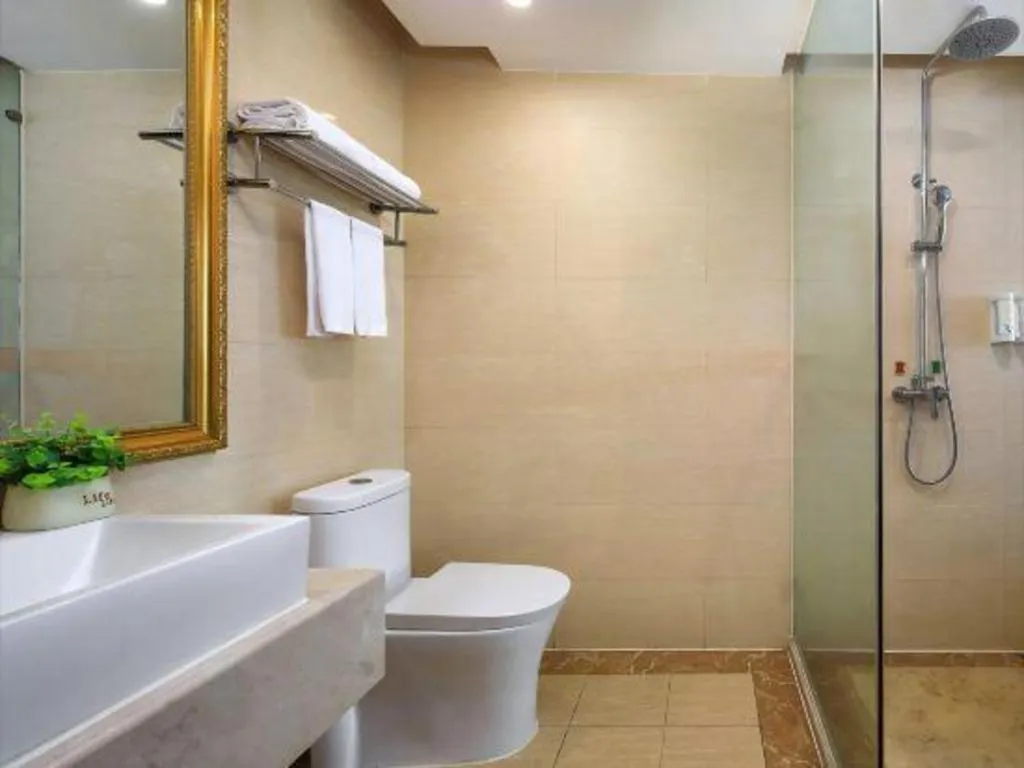 Vienna International Hotel Nanning Railway Station Mingxiu Road Metro Station