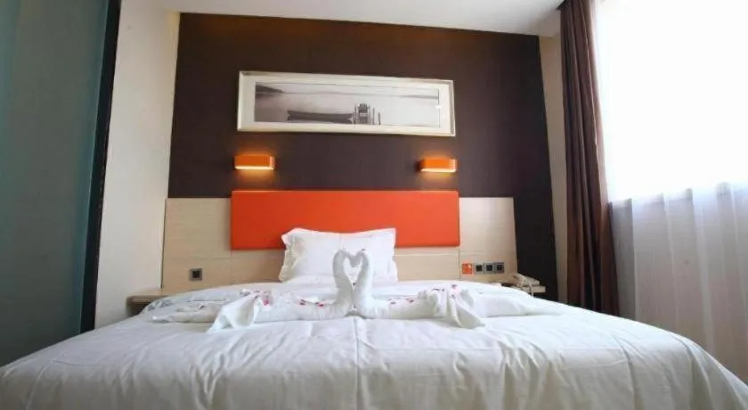 Bed in 7 Days Premium Beijing Dabaotai Metro Station Luhua Road