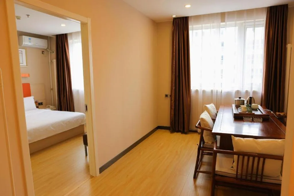 Bed in 7 Days Premium Beijing Dabaotai Metro Station Luhua Road