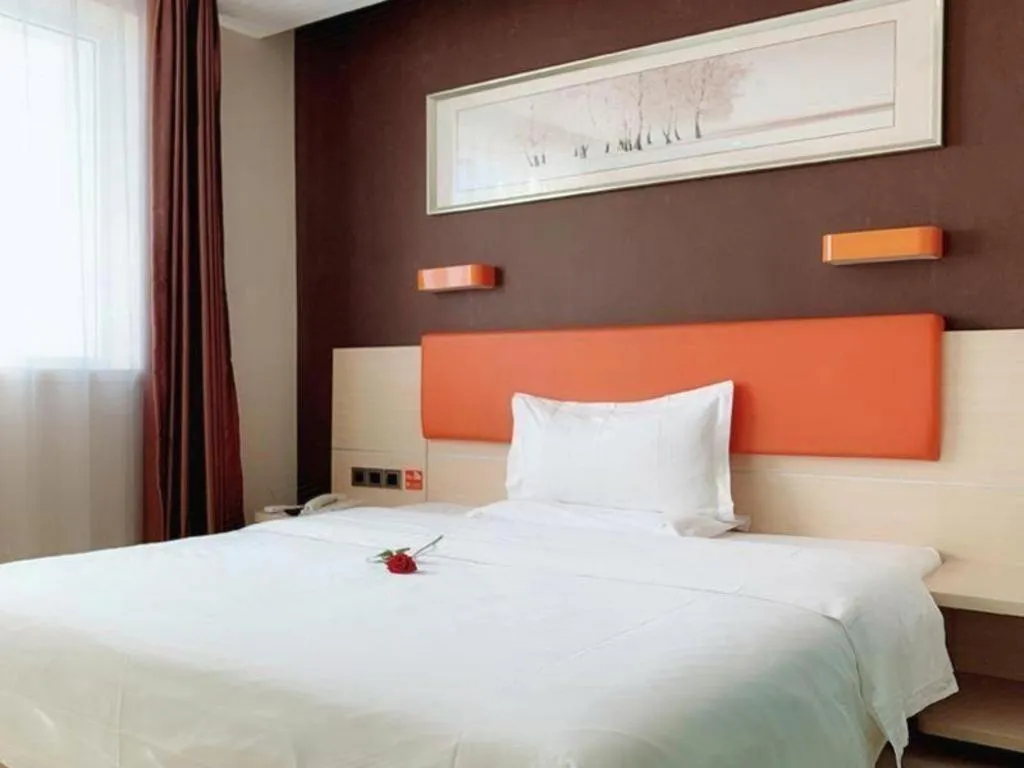 Bed in 7 Days Premium Beijing Dabaotai Metro Station Luhua Road