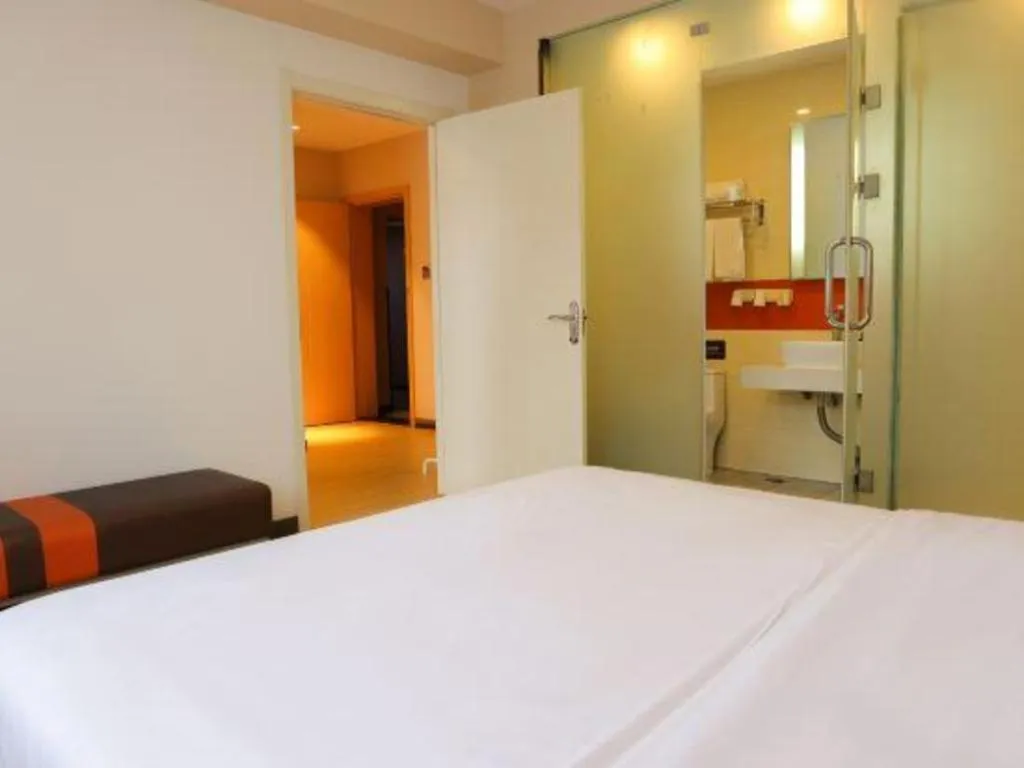 Bed in 7 Days Premium Beijing Dabaotai Metro Station Luhua Road