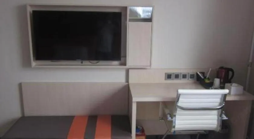 7 Days Premium Beijing Dabaotai Metro Station Luhua Road