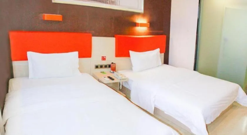 Bed in 7 Days Premium Beijing Dabaotai Metro Station Luhua Road