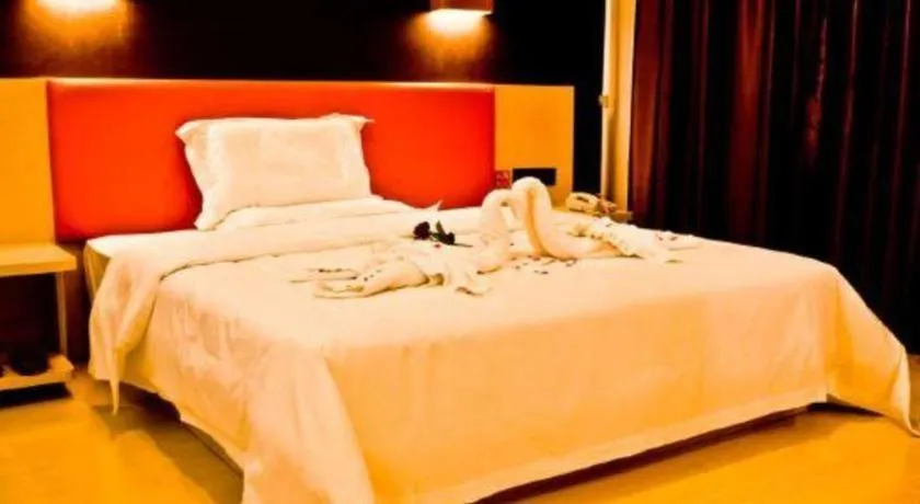 Bed in 7 Days Premium Beijing Dabaotai Metro Station Luhua Road