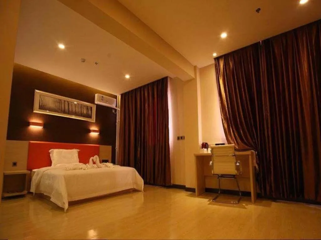 Bed in 7 Days Premium Beijing Dabaotai Metro Station Luhua Road